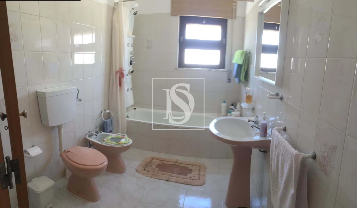 Moradia T5 para Venda em Porto Covo Foto 16