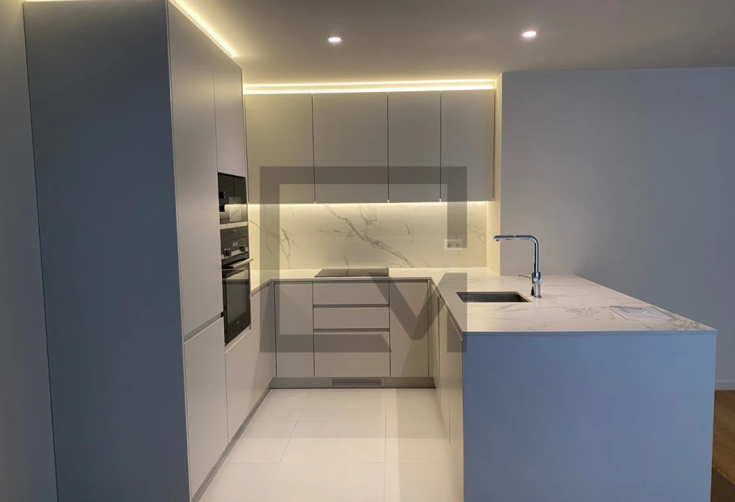 Apartamento T3 para Venda em Santa Marinha e São Pedro da Afurada Foto 3