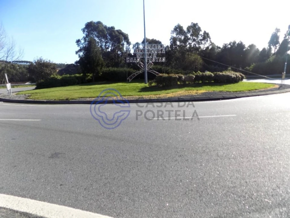 Terreno para Venda em Nogueira da Regedoura Foto 11