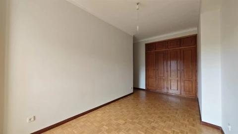 Apartamento T4 para Venda em Santo Antonio dos Olivais