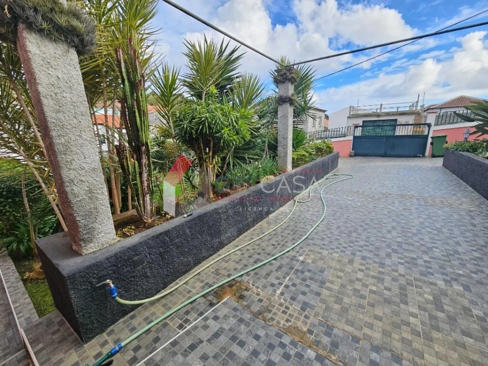 Moradia T3 para Venda em Praia da Vitoria (Santa Cruz) Foto 34