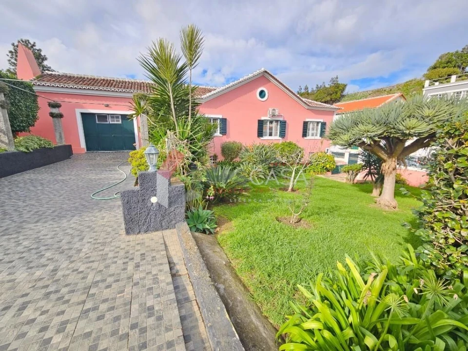 Moradia T3 para Venda em Praia da Vitoria (Santa Cruz) Foto 26