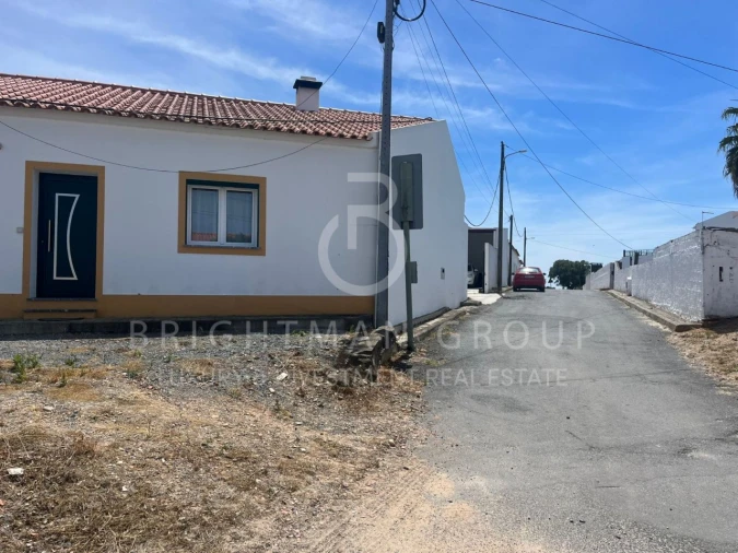 Moradia T3 para Venda em Figueira dos Cavaleiros Foto 31