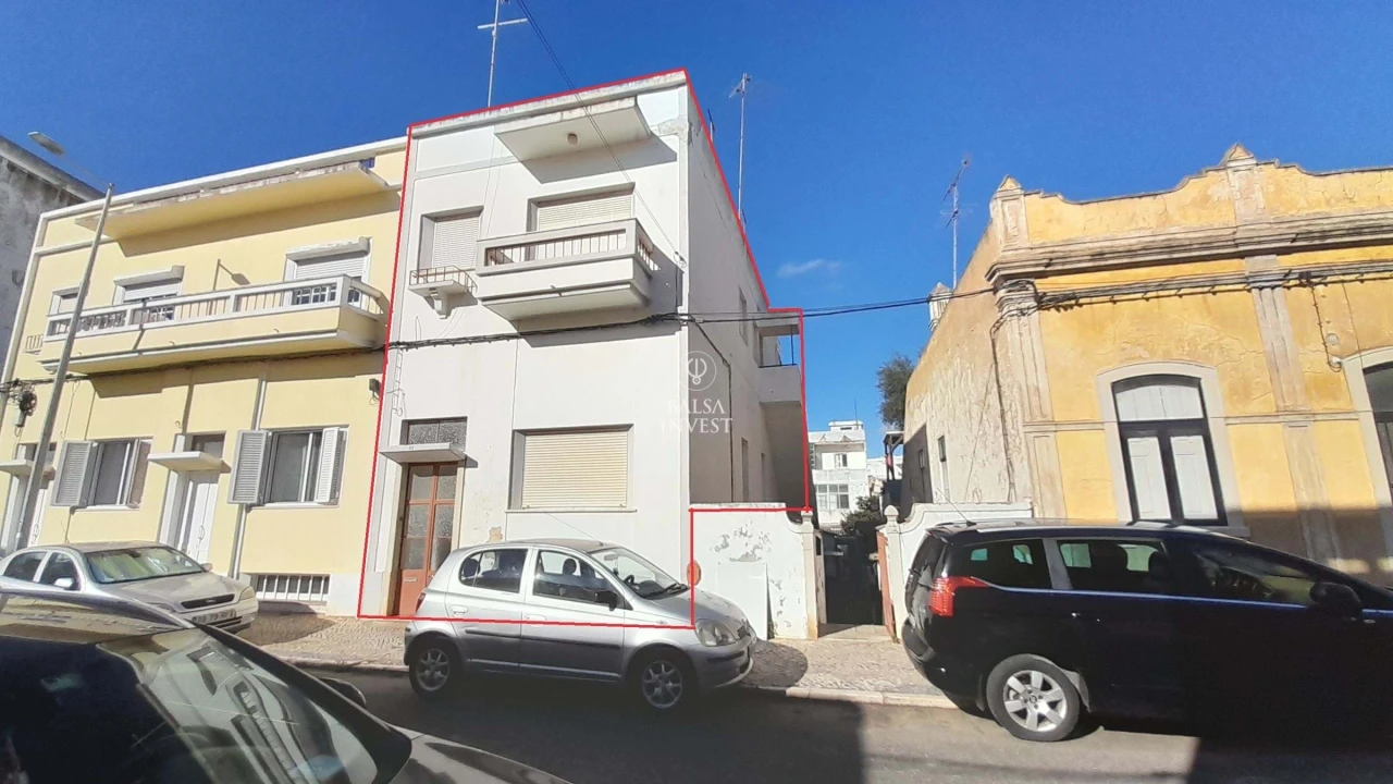 Moradia T6 para Venda em Faro (Sé e São Pedro) Foto 1