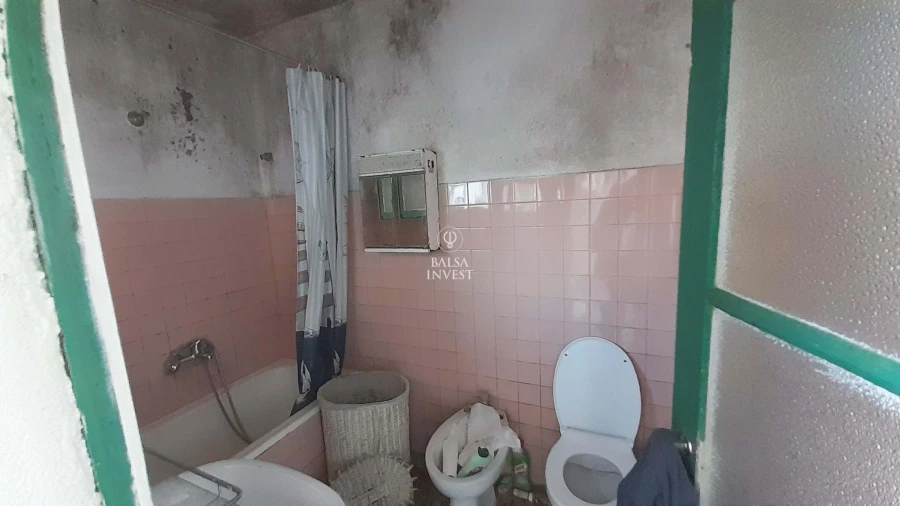 Moradia T6 para Venda em Faro (Sé e São Pedro) Foto 9