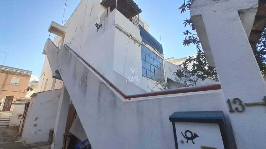 Moradia T6 para Venda em Faro (Sé e São Pedro) Foto 33