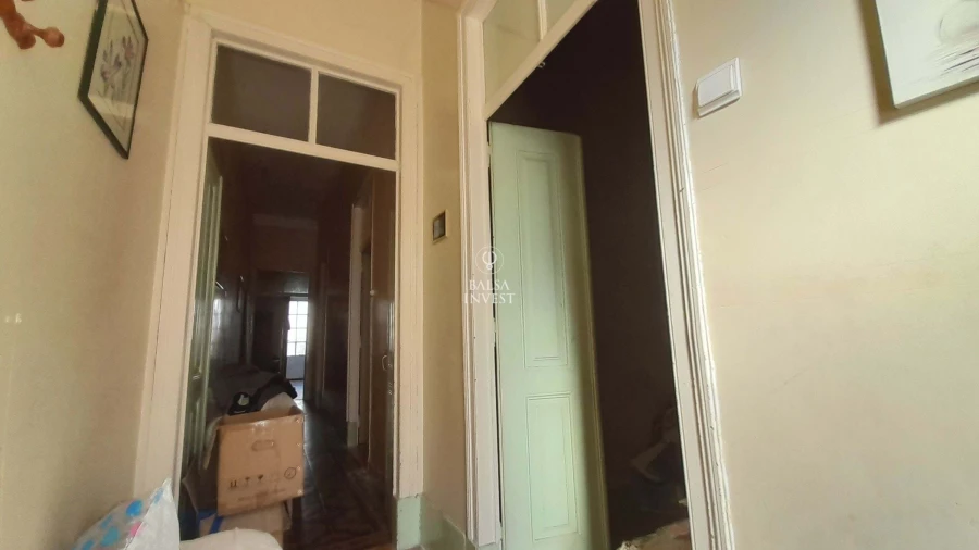 Moradia T6 para Venda em Faro (Sé e São Pedro) Foto 3