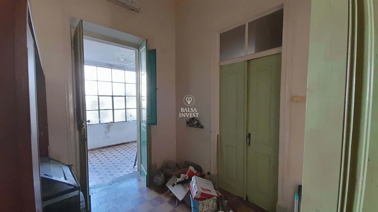 Moradia T6 para Venda em Faro (Sé e São Pedro) Foto 7