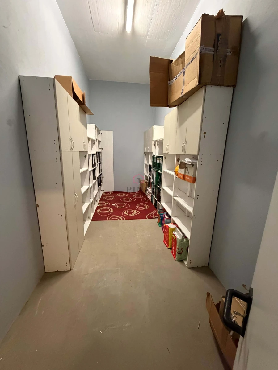 Armazém para Venda em Funchal (Se) Foto 5