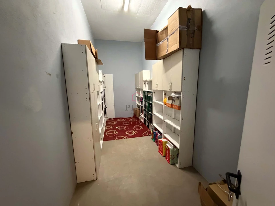 Armazém para Venda em Funchal (Se) Foto 4