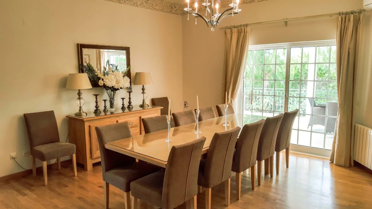 Moradia T8 para Venda em Almancil Foto 7