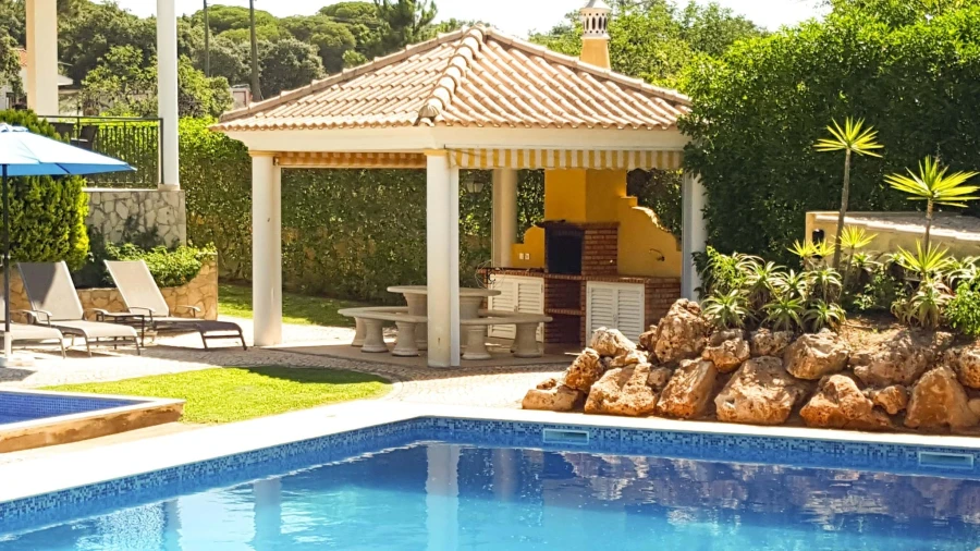 Moradia T8 para Venda em Almancil Foto 27