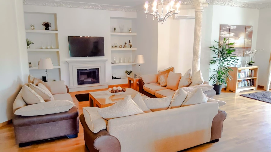 Moradia T8 para Venda em Almancil Foto 8