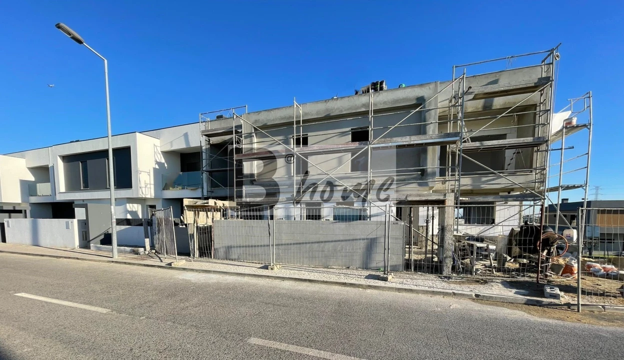 Moradia T3 para Venda em Caparica e Trafaria Foto 4