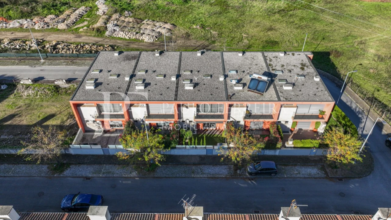 Moradia T3 para Venda em Oliveira (São Mateus) Foto 9