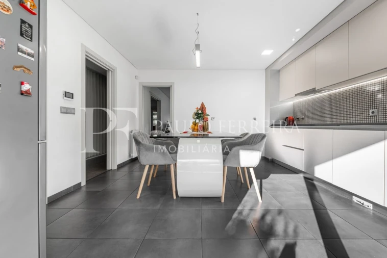 Moradia T3 para Venda em Oliveira (São Mateus) Foto 18