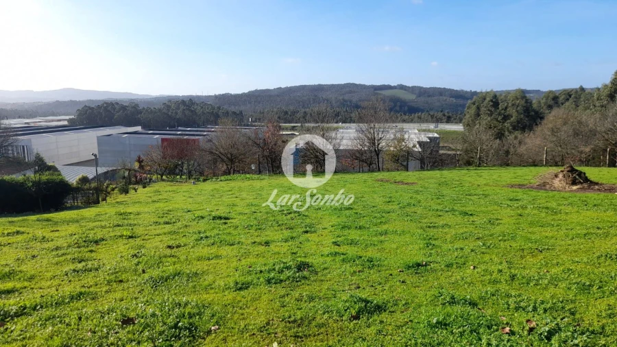 Terreno para Venda em Vila Nova de Famalicão e Calendário Foto 2