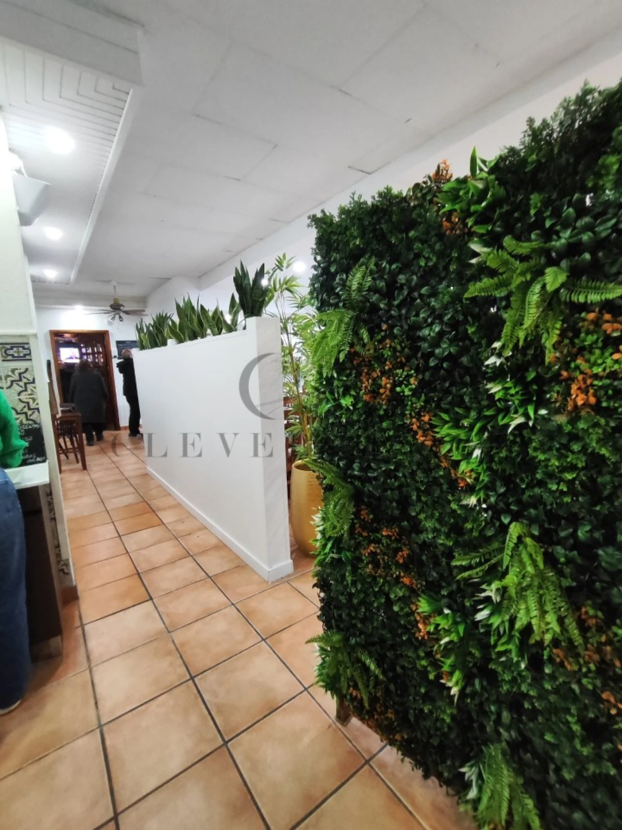 Negócio para Cedência de Quotas em Serzedo e Perosinho Foto 2