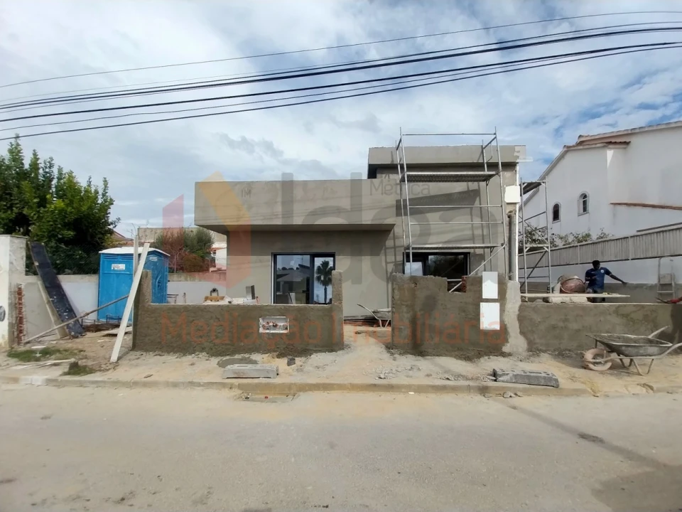 Moradia T3 para Venda em Amora Foto 28