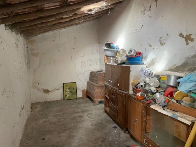 Moradia T3 para Venda em Almoster Foto 11