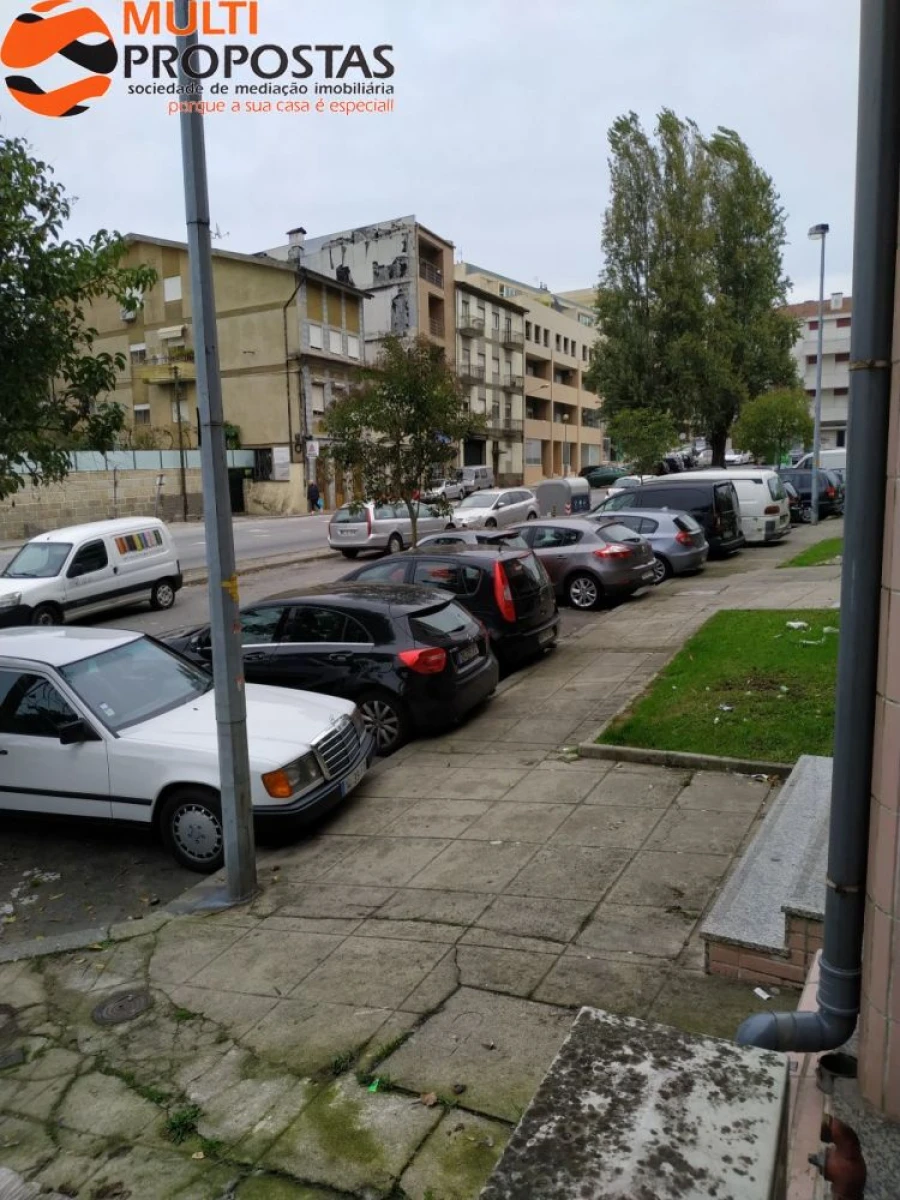 Negócio para Arrendamento em Braga (Maximinos, Sé e Cividade) Foto 3