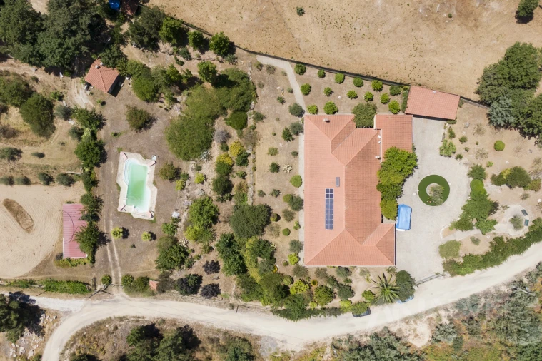 Quinta T4 para Venda em Fragosela Foto 5