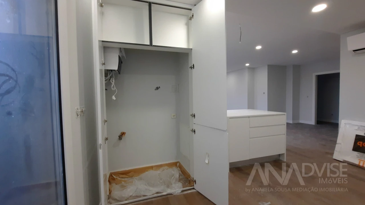 Apartamento T4 para Venda em Viseu Foto 8