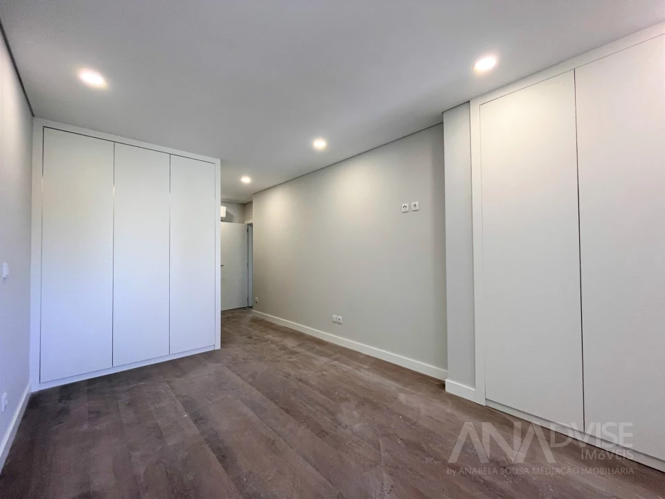 Apartamento T4 para Venda em Viseu Foto 20