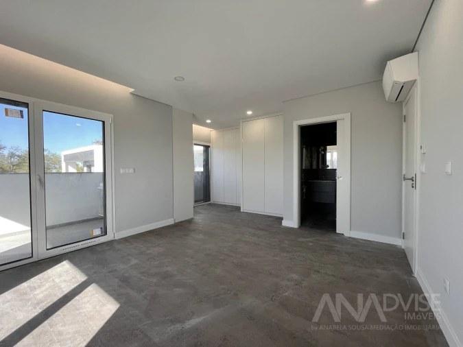 Apartamento T4 para Venda em Viseu Foto 25