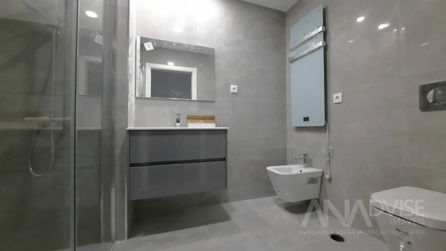 Apartamento T4 para Venda em Viseu Foto 7