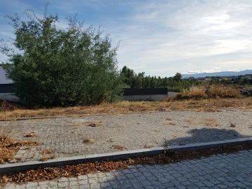 Terreno para Venda em Orgens