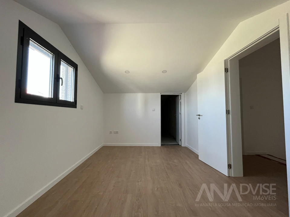 Moradia T3 para Venda em Viseu Foto 43
