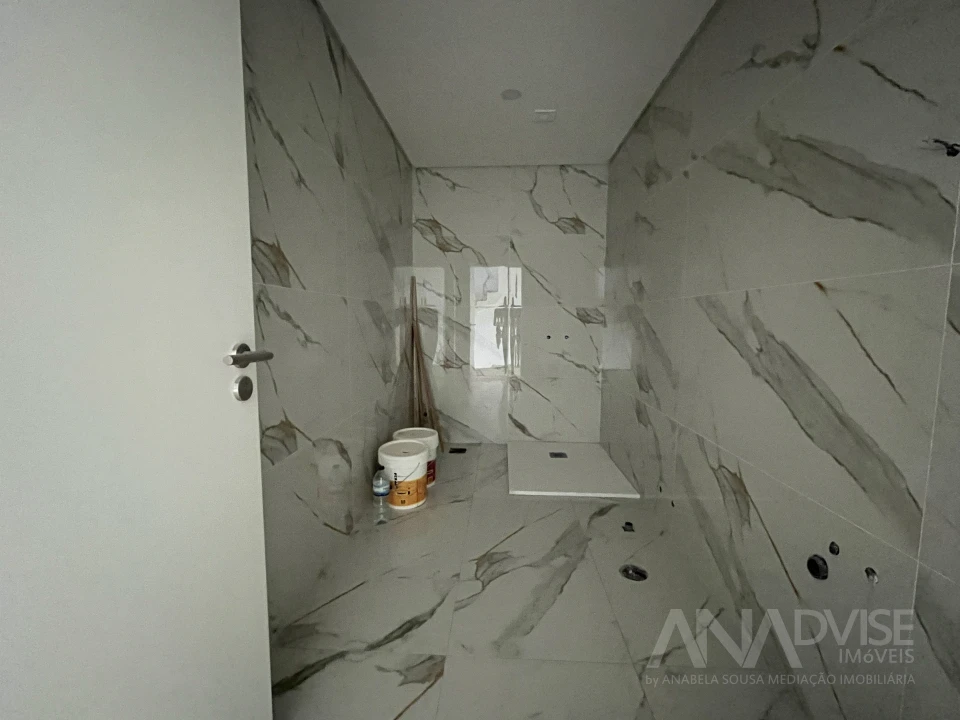 Moradia T3 para Venda em Viseu Foto 26