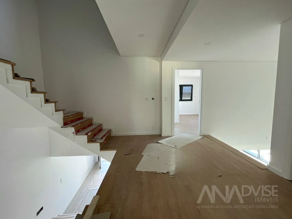 Moradia T3 para Venda em Viseu Foto 23