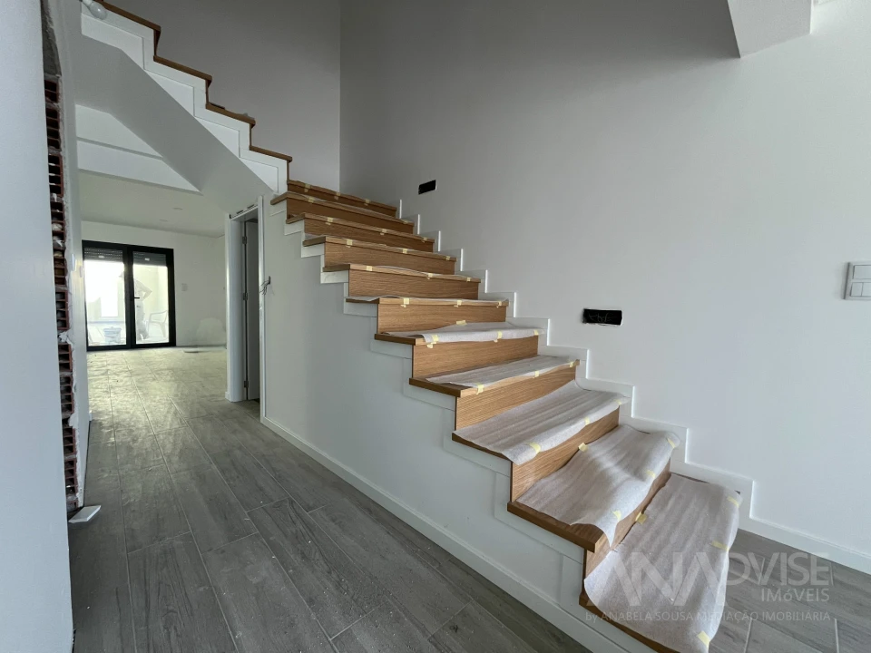 Moradia T3 para Venda em Viseu Foto 15