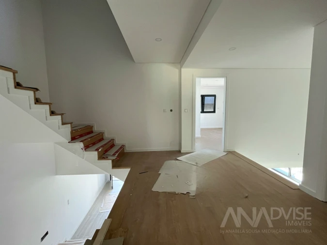 Moradia T3 para Venda em Viseu Foto 23