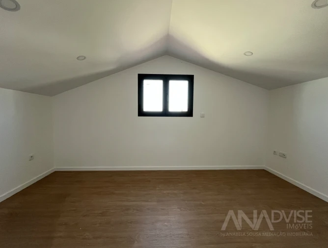 Moradia T3 para Venda em Viseu Foto 42