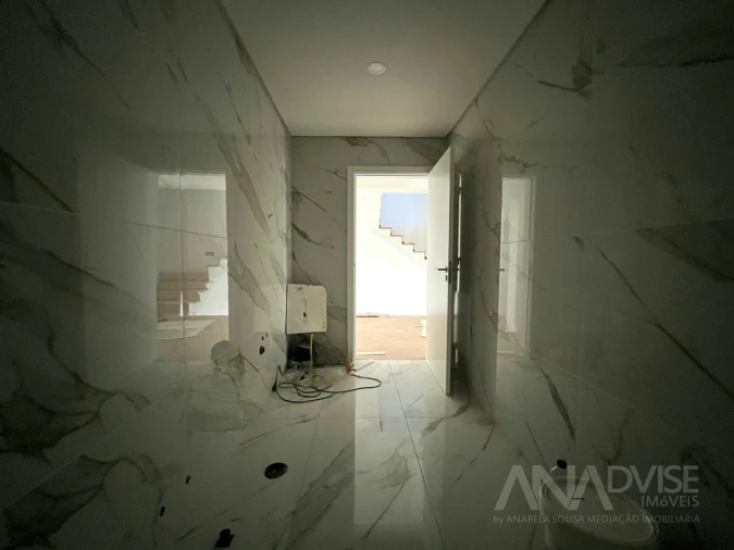 Moradia T3 para Venda em Viseu Foto 27