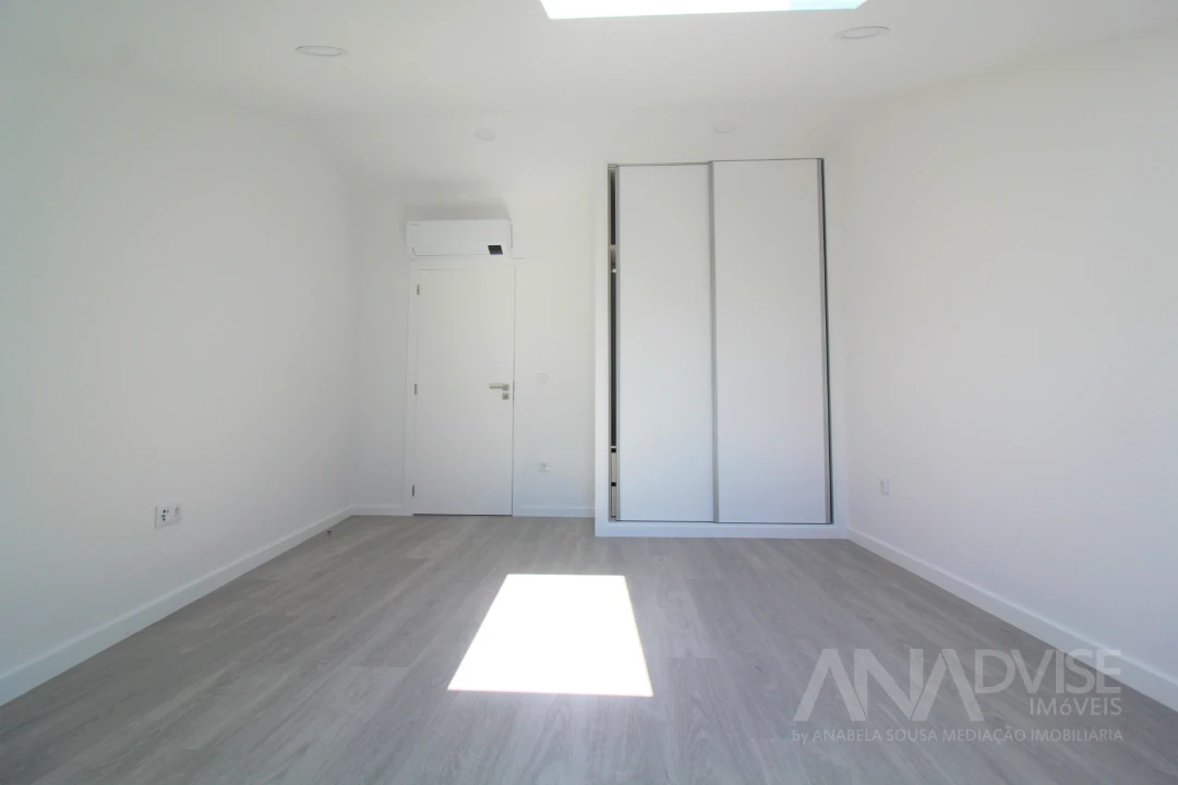 Apartamento T8 para Venda em Viseu Foto 29