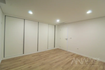 Apartamento T8 para Venda em Viseu