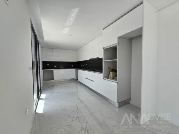 Apartamento T8 para Venda em Viseu