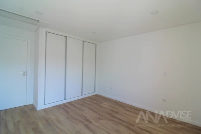Apartamento T8 para Venda em Viseu
