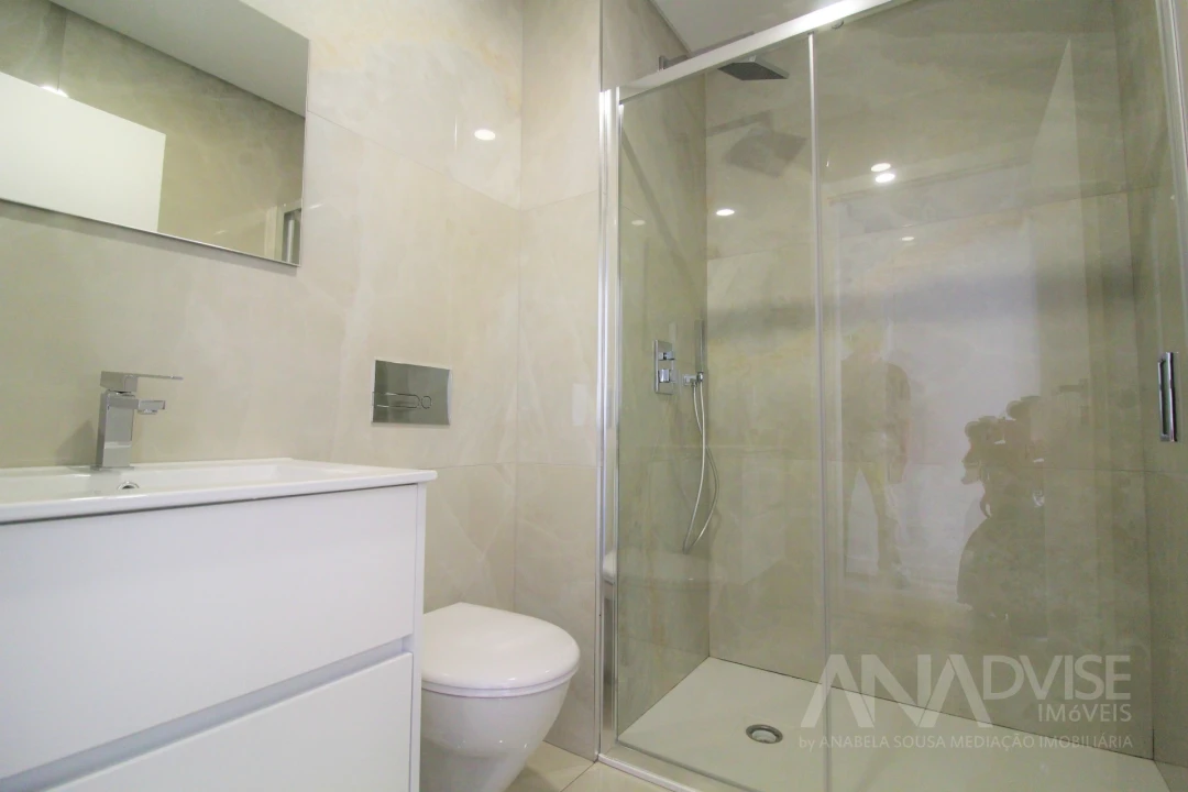 Apartamento T8 para Venda em Viseu Foto 13