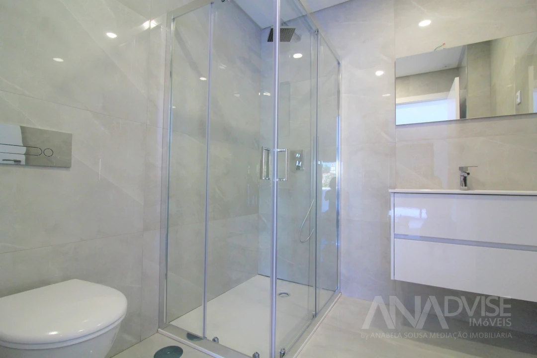 Apartamento T8 para Venda em Viseu Foto 5