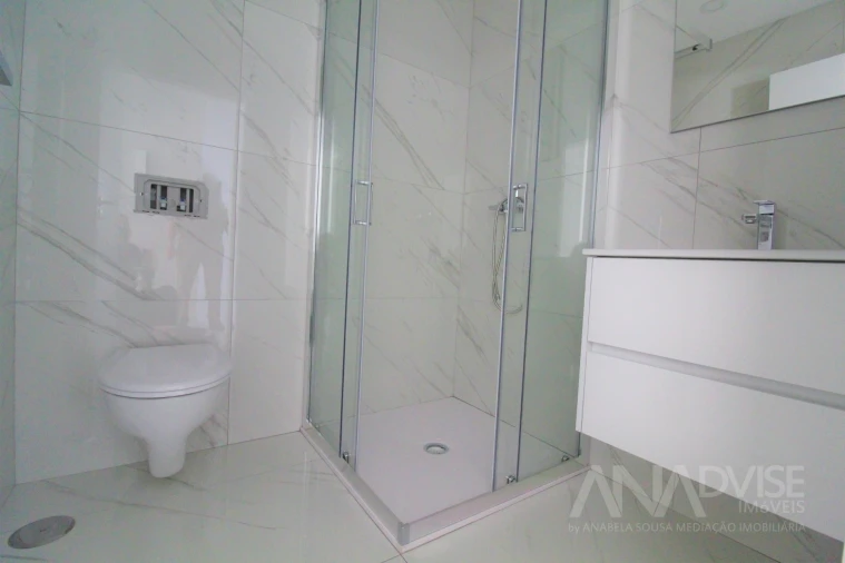Apartamento T8 para Venda em Viseu Foto 21