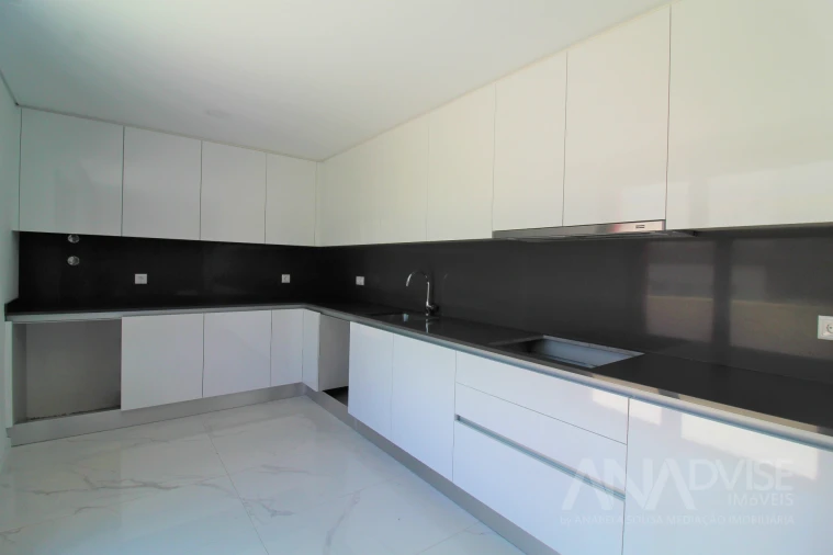 Apartamento T8 para Venda em Viseu Foto 2
