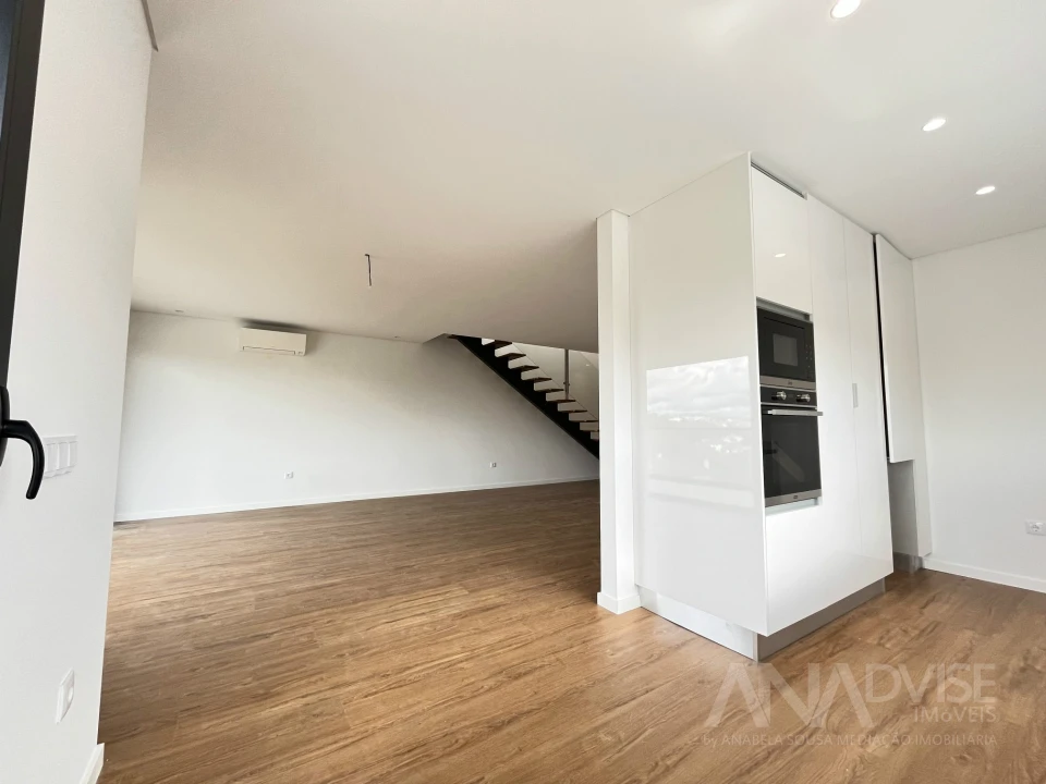 Apartamento T4 para Venda em Viseu Foto 3
