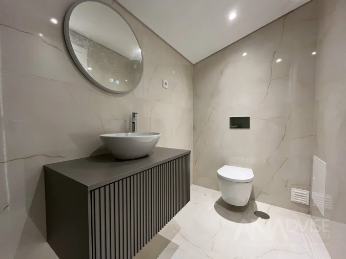 Apartamento T4 para Venda em Viseu Foto 9