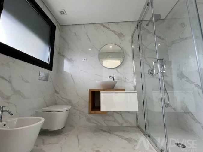 Apartamento T4 para Venda em Viseu Foto 11