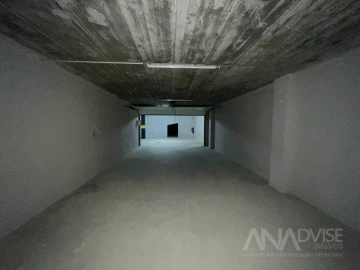 Apartamento T4 para Venda em Repeses e São Salvador